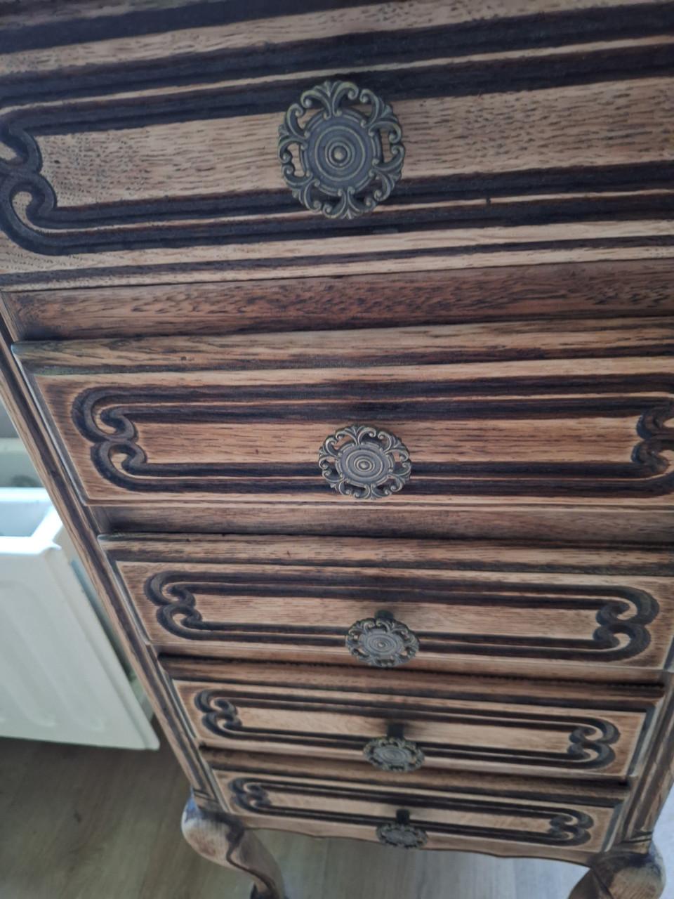 Decoratief ladekastje