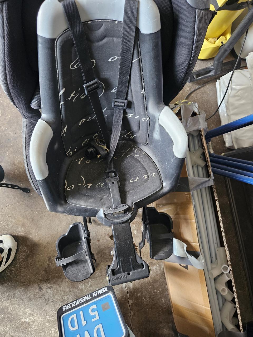 Fietsstoeltje achter bobike grijs