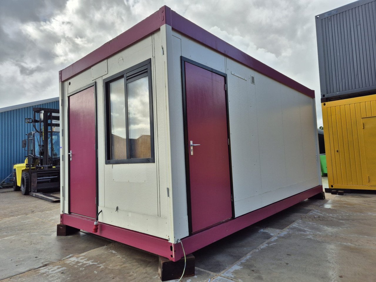 6x3m doucheunit / tijdelijke douchevoorziening /sanitairunit