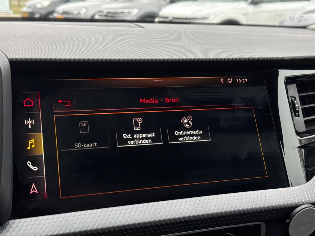 Audi A1 Sportback 35 tfsi 1.5 * 150pk! * navigatie * cruise control *stoelv