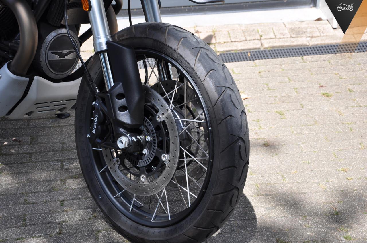 Moto Guzzi V85 TT Travel Mooie en complete motor!