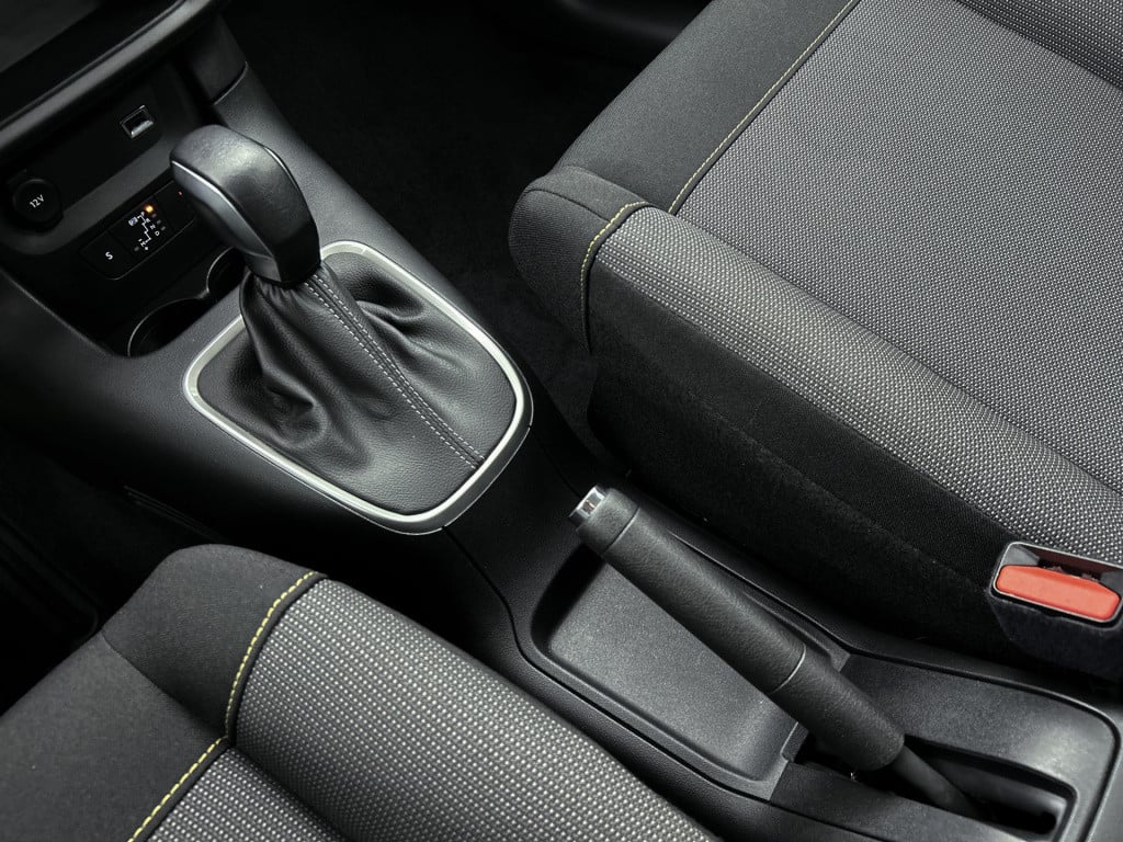 Citroen C3 110pk automaat shine | rijklaar | navigatie | lichtmetalen velge