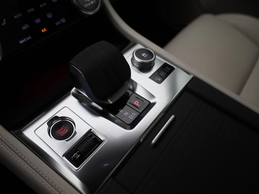 Jaguar F-pace 2.0 p400e phev r-dynamic s | automaat | navigatie | apple car