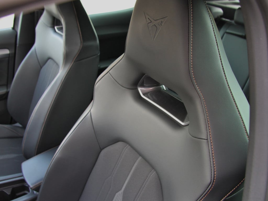 Cupra Formentor 1.4 e-hybrid 245pk | acc | 360 graden camera | trekhaak