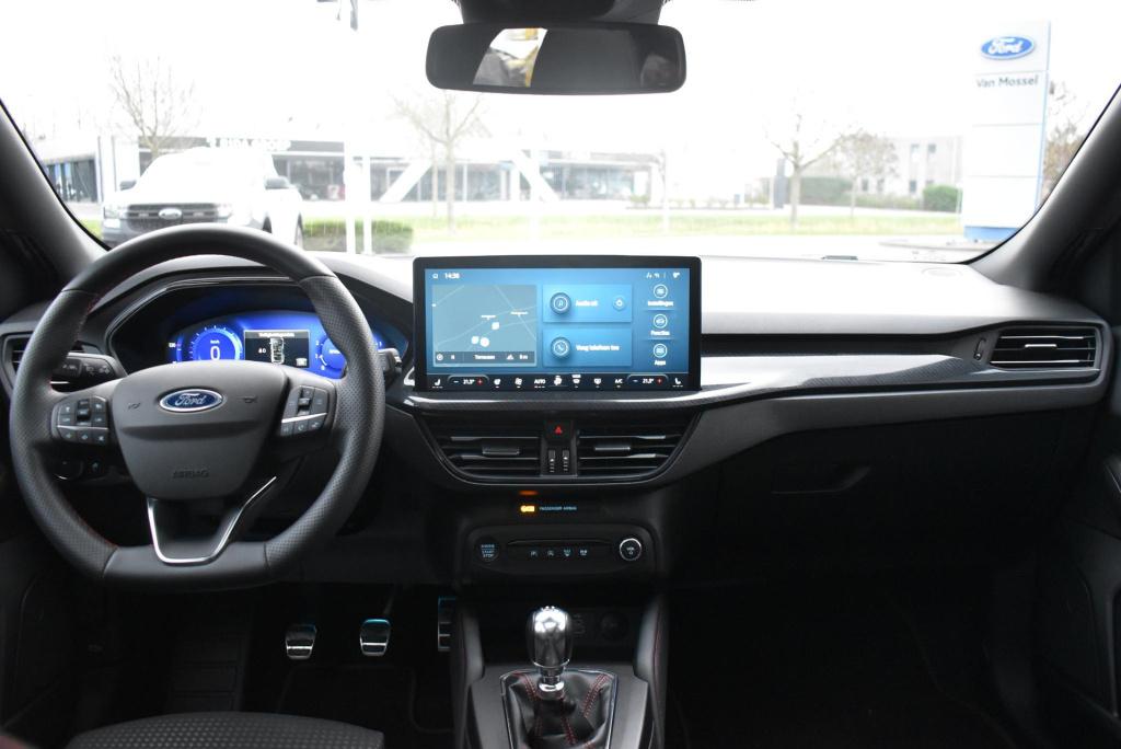 Ford Focus wagon 1.0 ecoboost hybrid st line x | climate control | cruise c