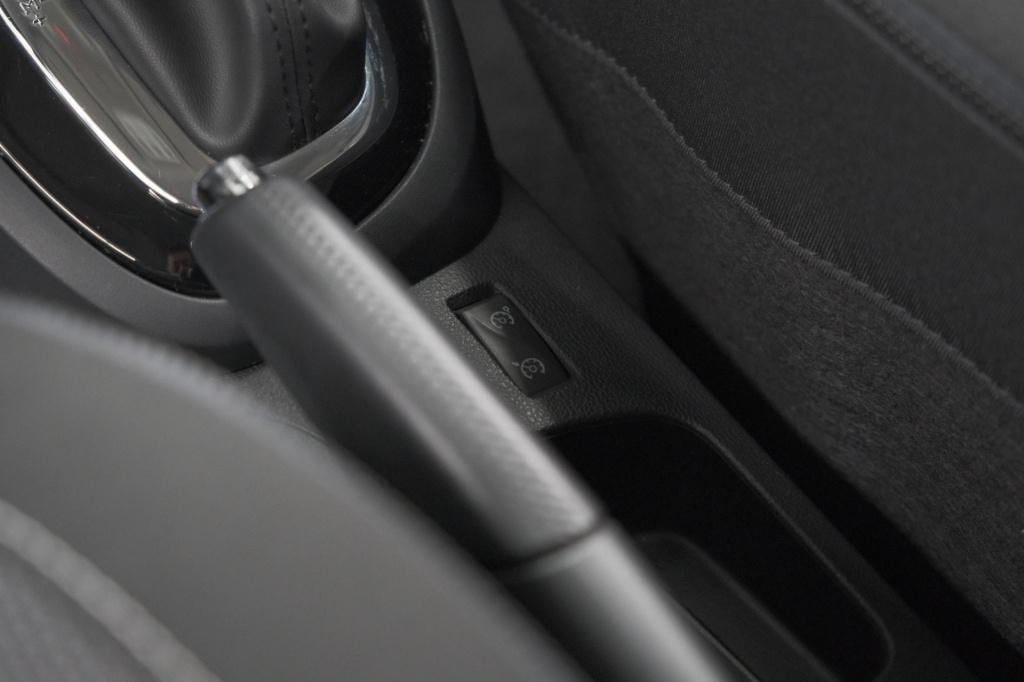 Renault Captur tce 120 edc dynamique | trekhaak | camera | navigatie | clim