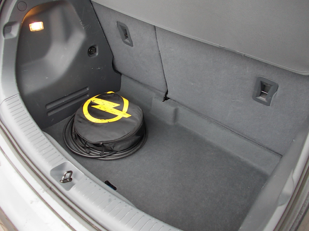 Opel Ampera-e navi, cr.control, leer, stoelverw., stuurverw