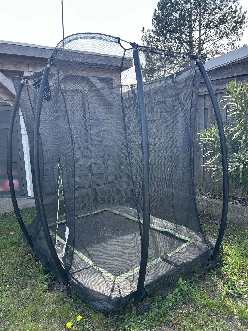 Trampoline inground