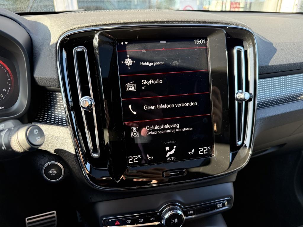 Volvo XC40 t4 211pk recharge r-design| pano| adap.cruise| trekhaak| camera