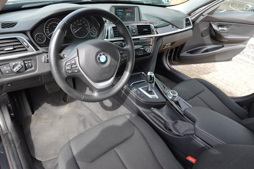 BMW 3-serie 320i executive