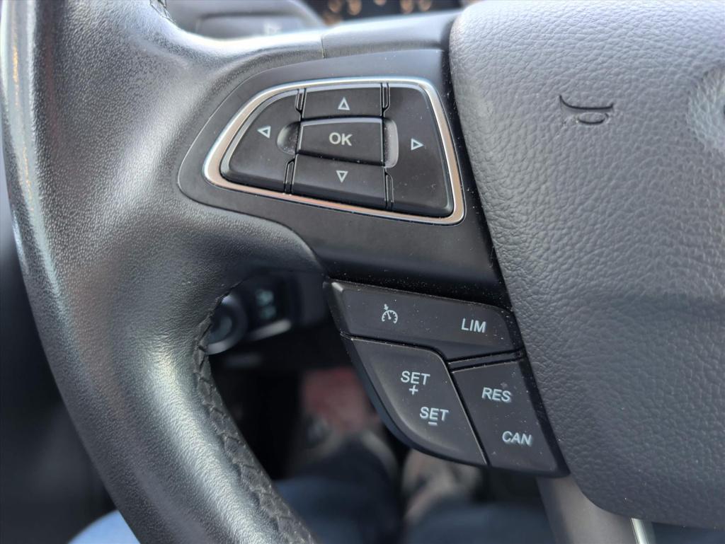 Ford Focus 1.0 ecoboost 5-deurs titanium | carplay | trekhaak | nwe distrib