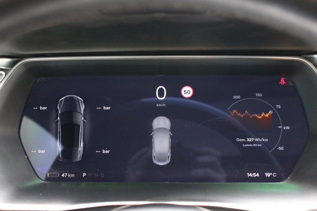 Tesla Model S 90d base 422pk | panoramdak | luchtvering | autopilot