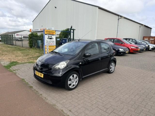Toyota Aygo 1.0-12v +