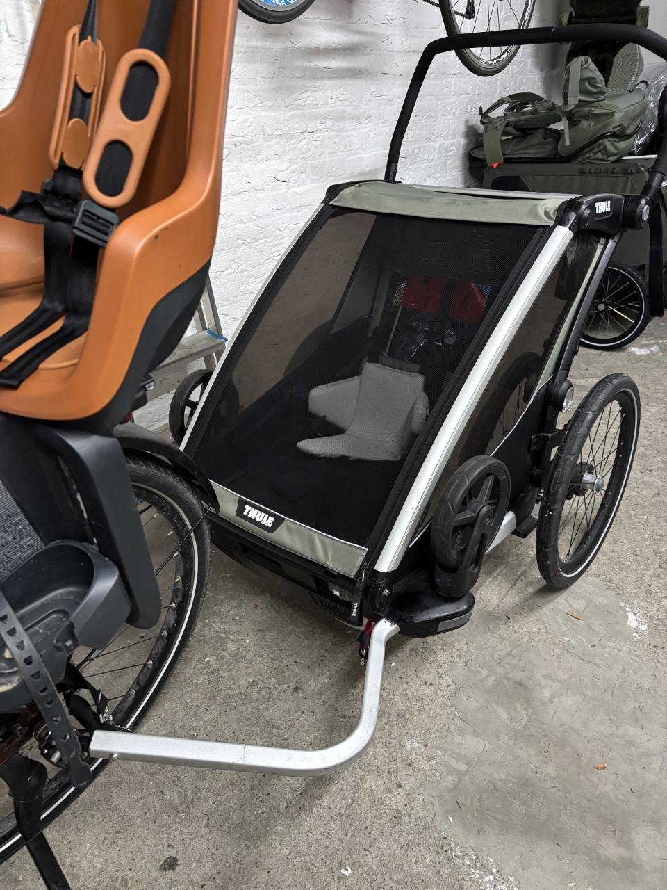 Fietskar Thule Chariot Lite 2 zits