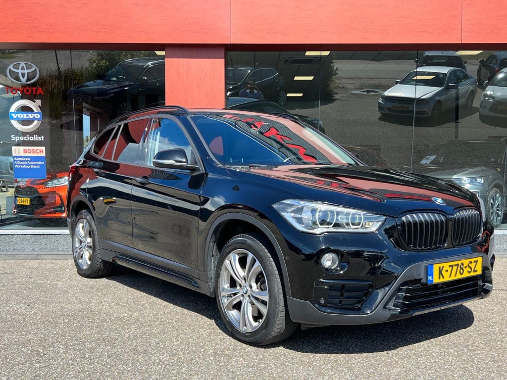 BMW X1 xdrive20i high executive sport-line aut | leer | 18'' | nav | trekha