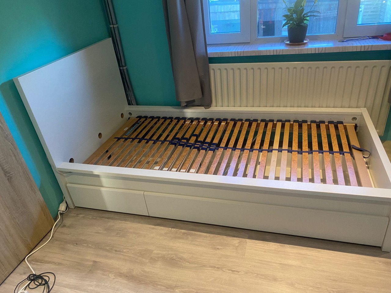 Bed 90x200 (IKEA  MALM)