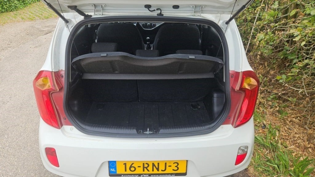 Kia Picanto 1.0 12v hatchback