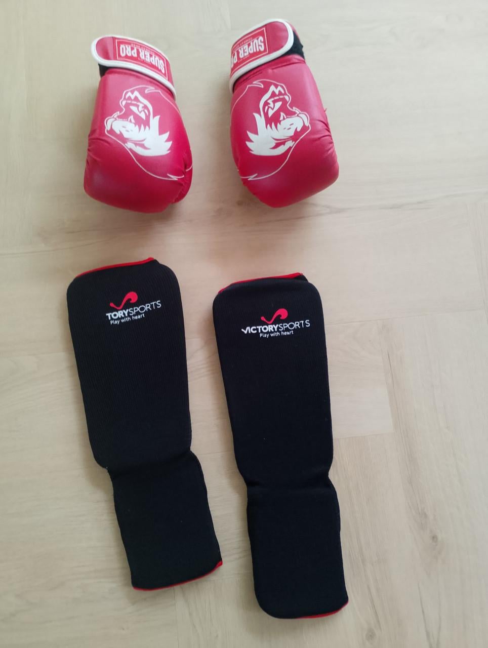 (kick) bokshandschoenen kind + scheenbeschermers