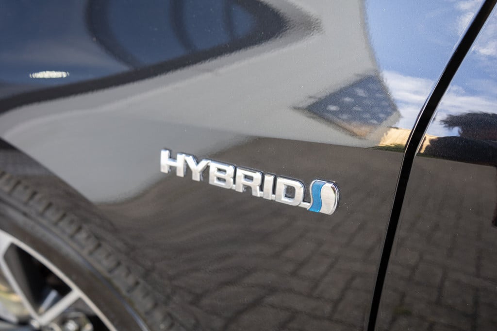 Toyota Corolla Touring Sports 2.0 hybrid executive ✅cam✅hud✅pano✅leder