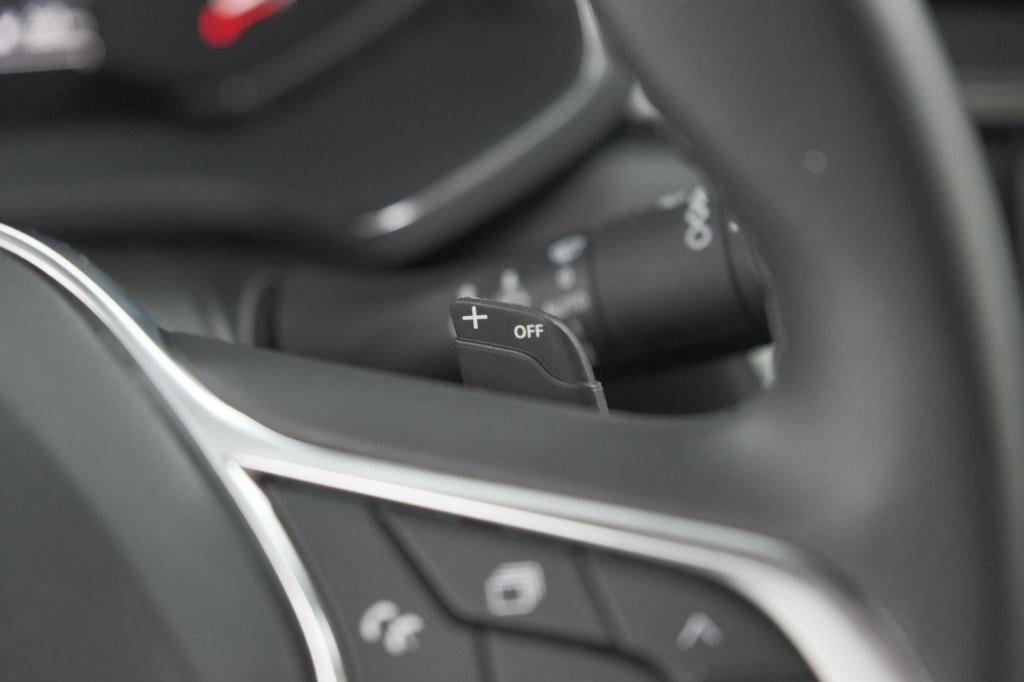 Renault Captur mild hybrid 140 intens | trekhaak | camera | apple carplay |