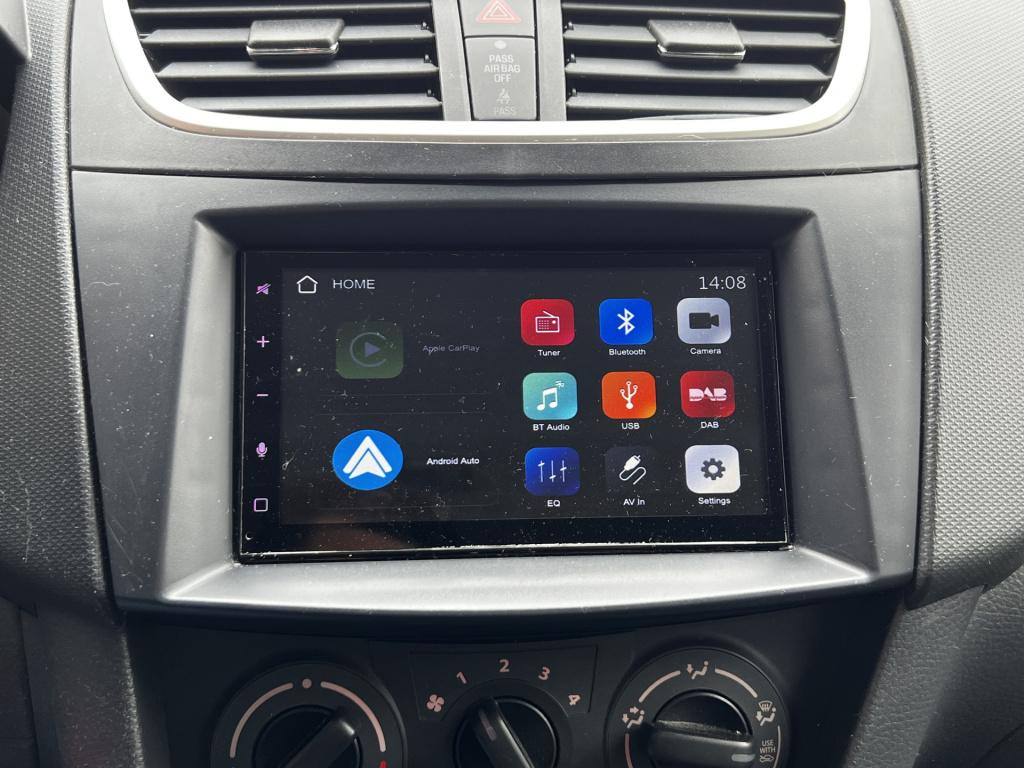 Suzuki Swift 1.2 comfort easss apple carplay / android auto stoelverwarming