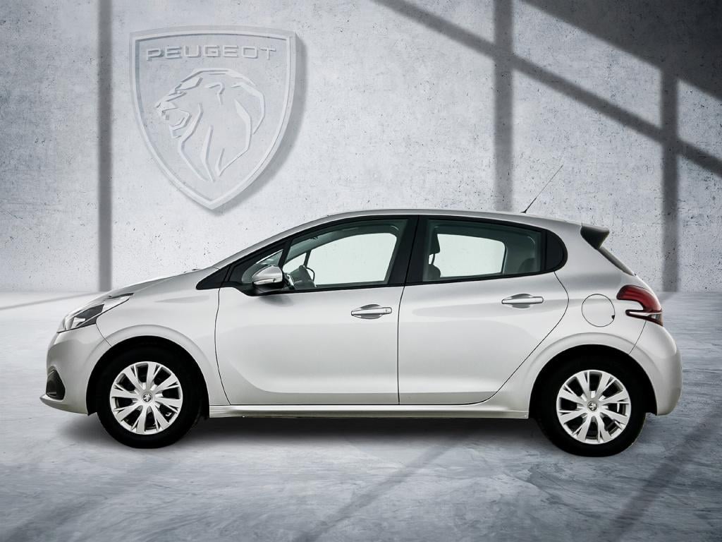 Peugeot 208 82 pk blue lion | rijklaar | trekhaak | navigatie | parkeersens