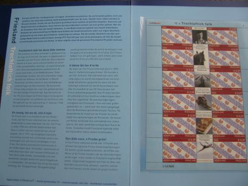 Postzegels van alle provincie's.