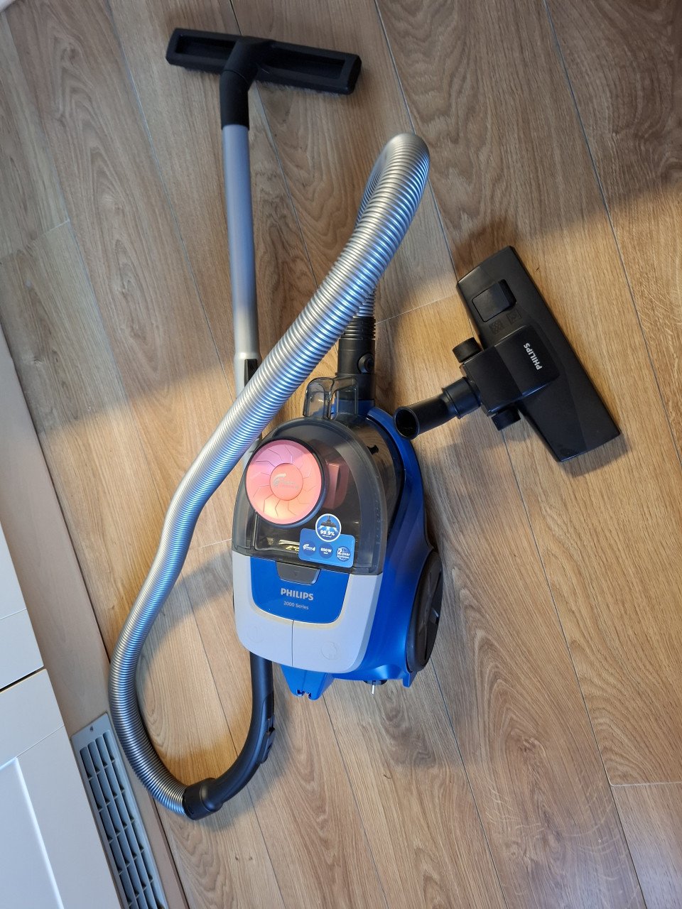 Philips Stofzuiger. XB2123/09