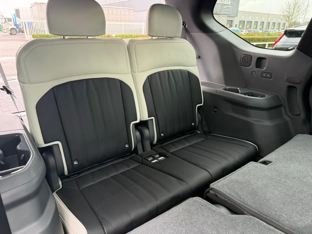 Kia Ev9 gt-line awd 99.8 kwh | premium audio | 7 zits | schuif kantel dak |