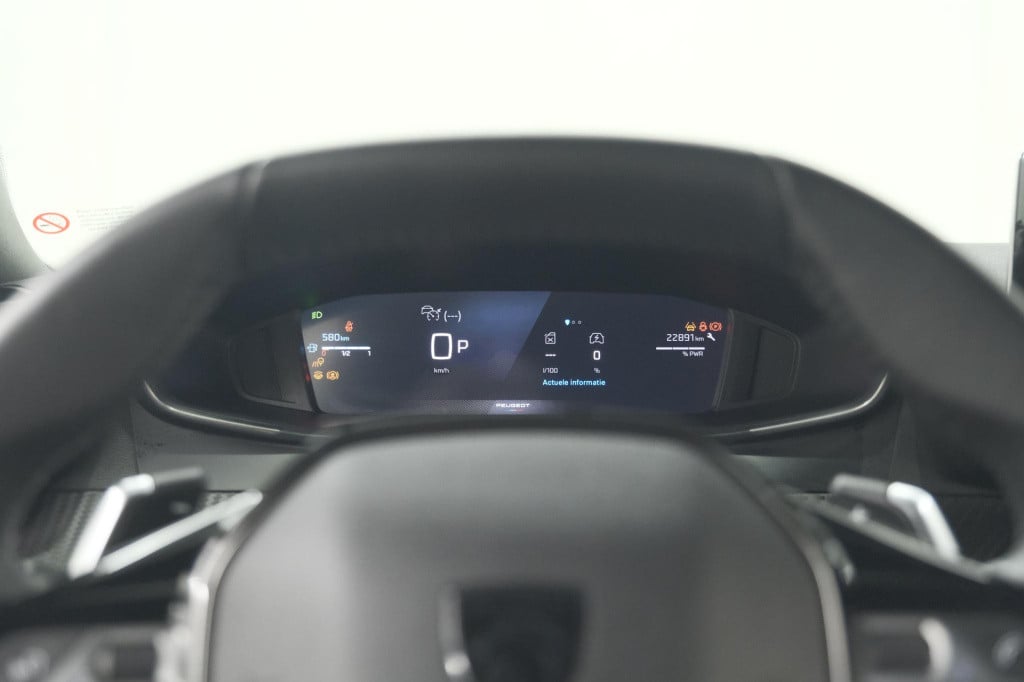 Peugeot 2008 1.2 hybrid 136 allure | 360 camera | dodehoekdetectie | naviga