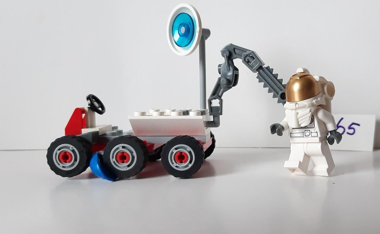 Lego space 3365: maanbuggy  Compleet met boekje, geen doos. Set is gemontee
