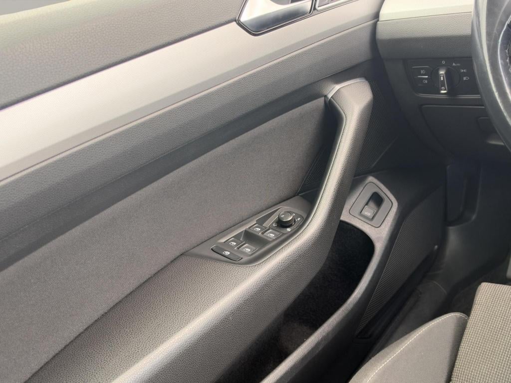 Volkswagen Passat variant 1.4 tsi act highline automaat camera led