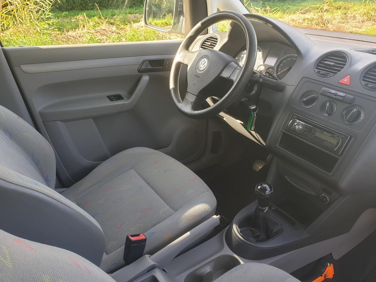 Volkswagen caddy 1.9 tdi 2010 apk airco