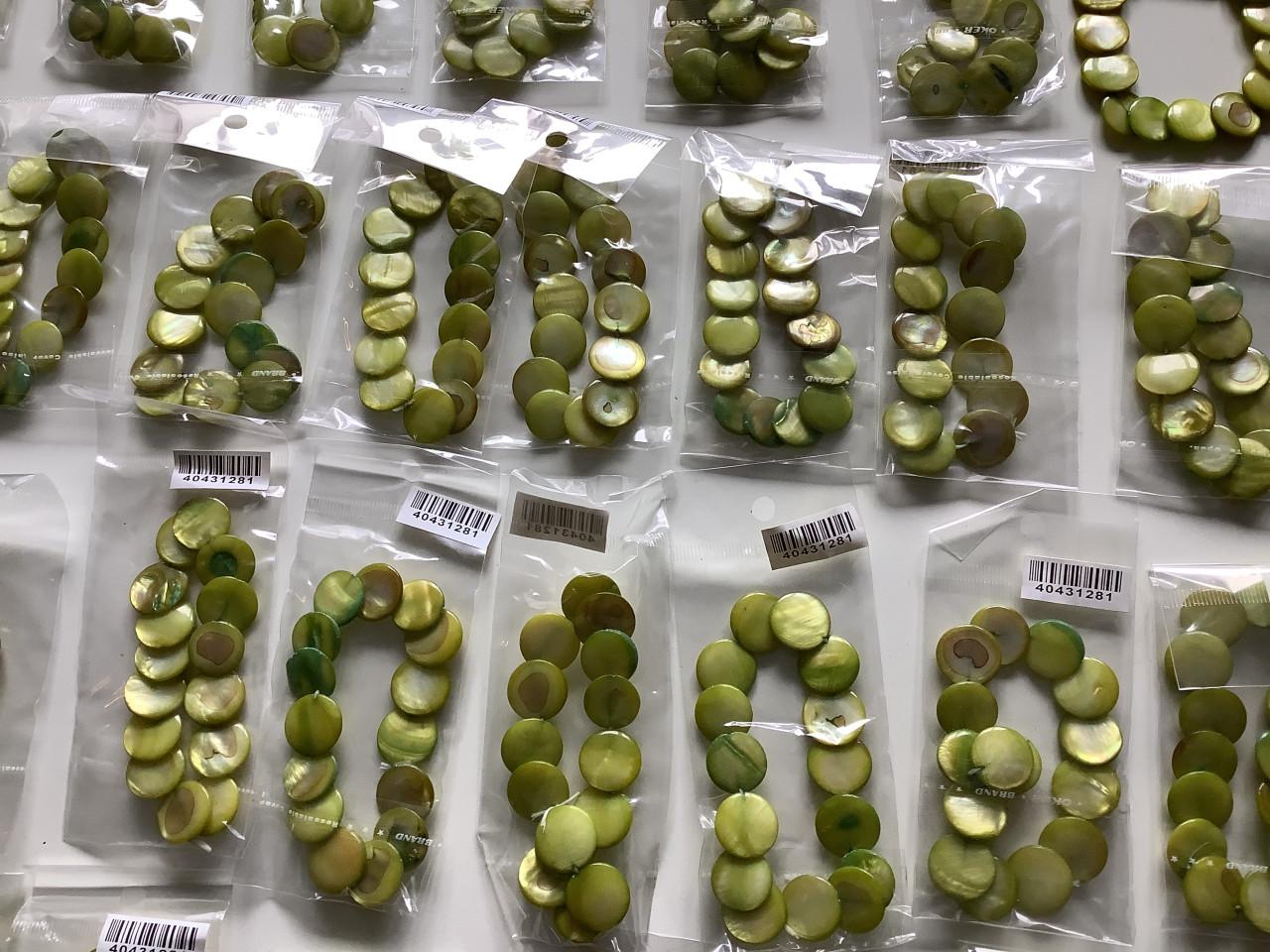 Partij leuke armbandjes ( partij 124).