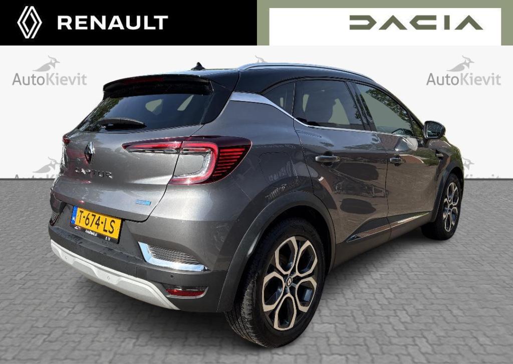 Renault Captur 1.6 e-tech hybrid 145 intens -trekhaak / 18" / dakrails