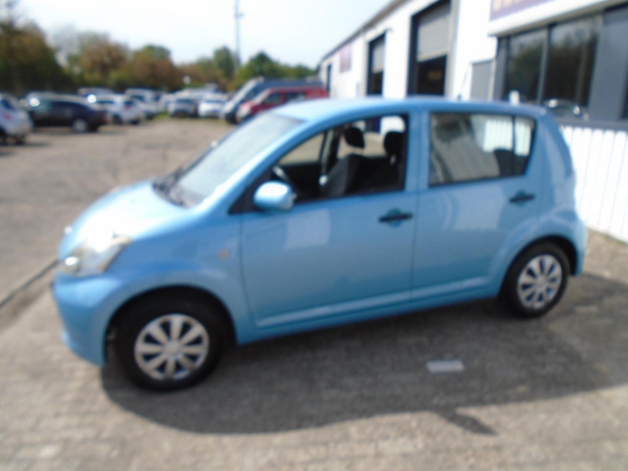 Daihatsu Sirion2