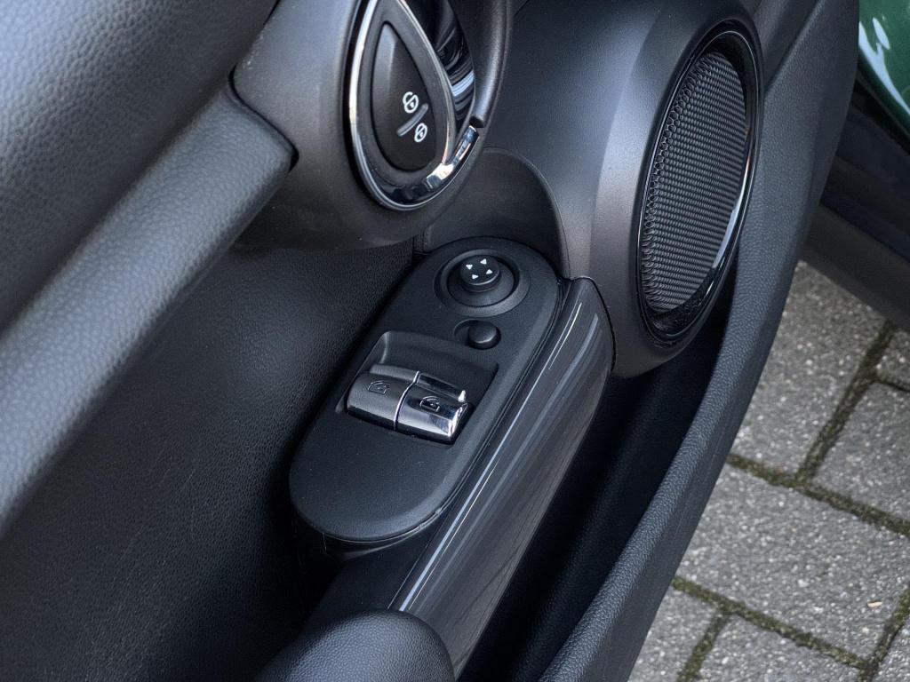 Mini Cooper mini 1.5 salt business allseason banden, nl-auto!