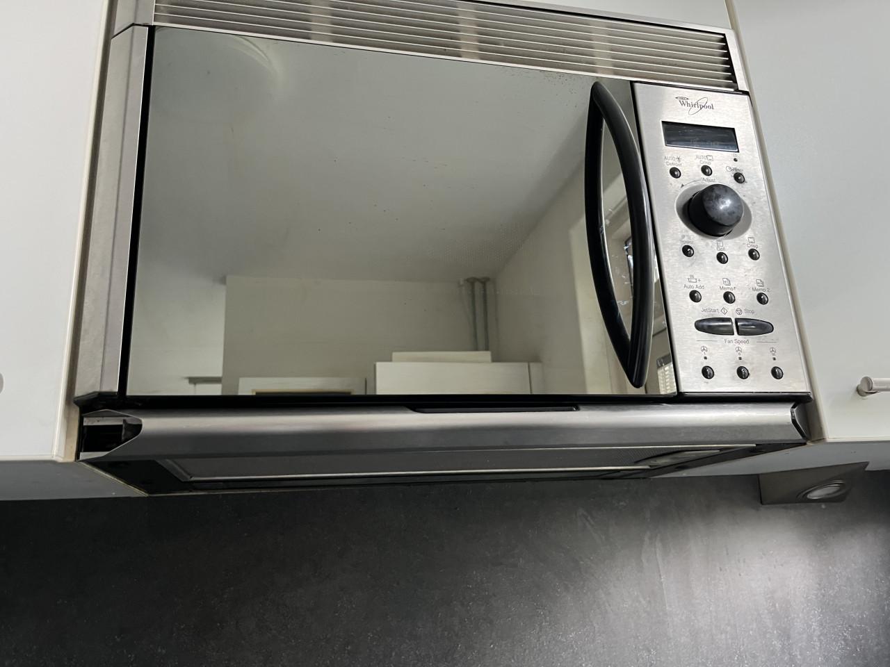 Whirlpool Magnetron + geïntegreerde afzuigkap