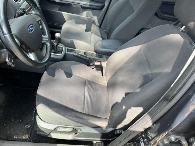 Ford Focus wagon 1.6-16v futura