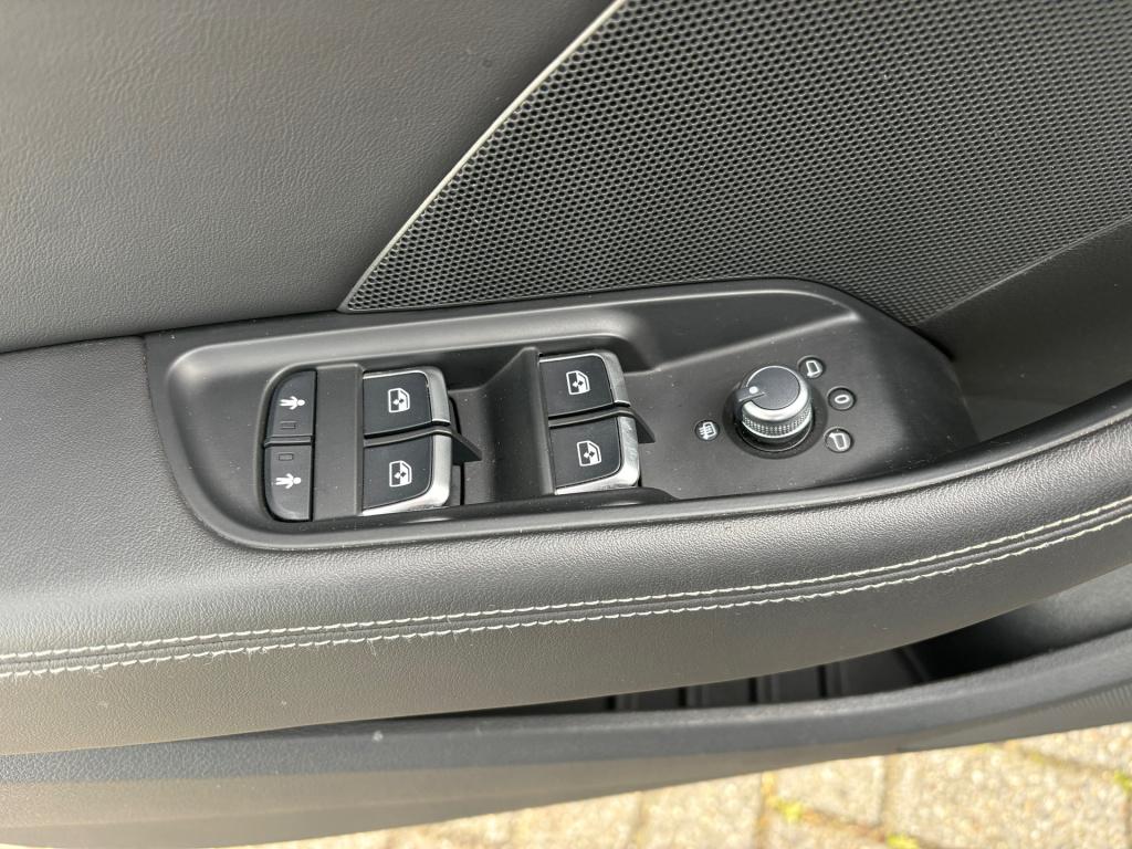 Audi A3 sportback 1.4 tfsi cod sport s line edition