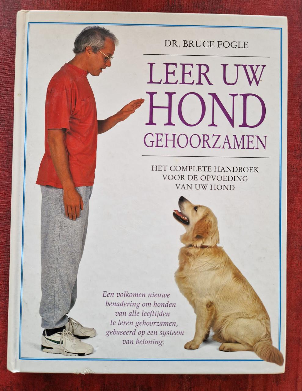 3 hondenboeken