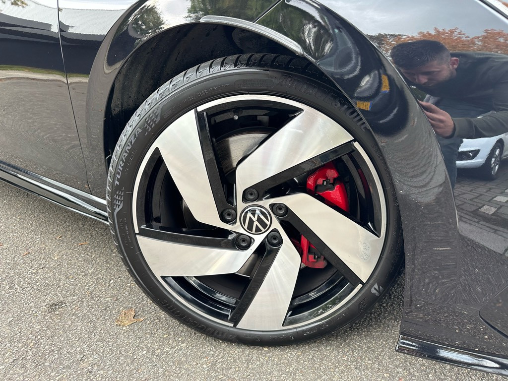 Volkswagen Golf 2.0 tsi gti // dealeronderhouden // nieuwstaat //