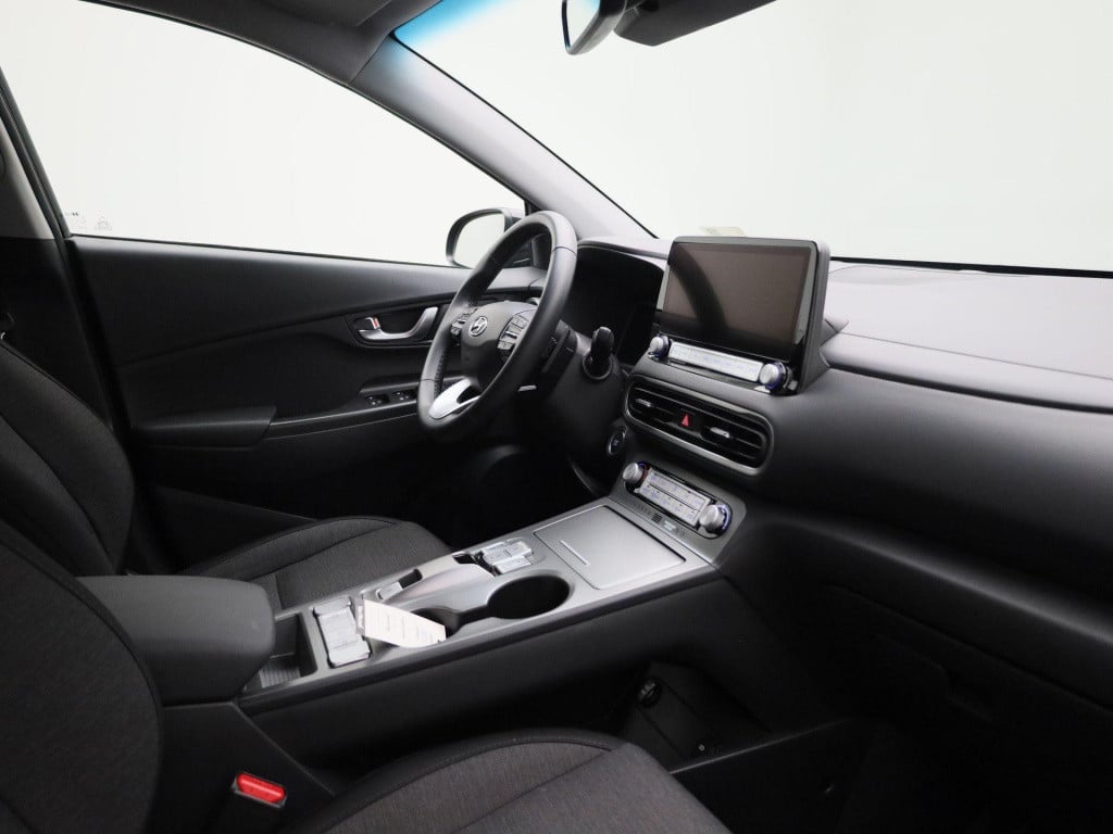 Hyundai Kona ev fashion 39 kwh