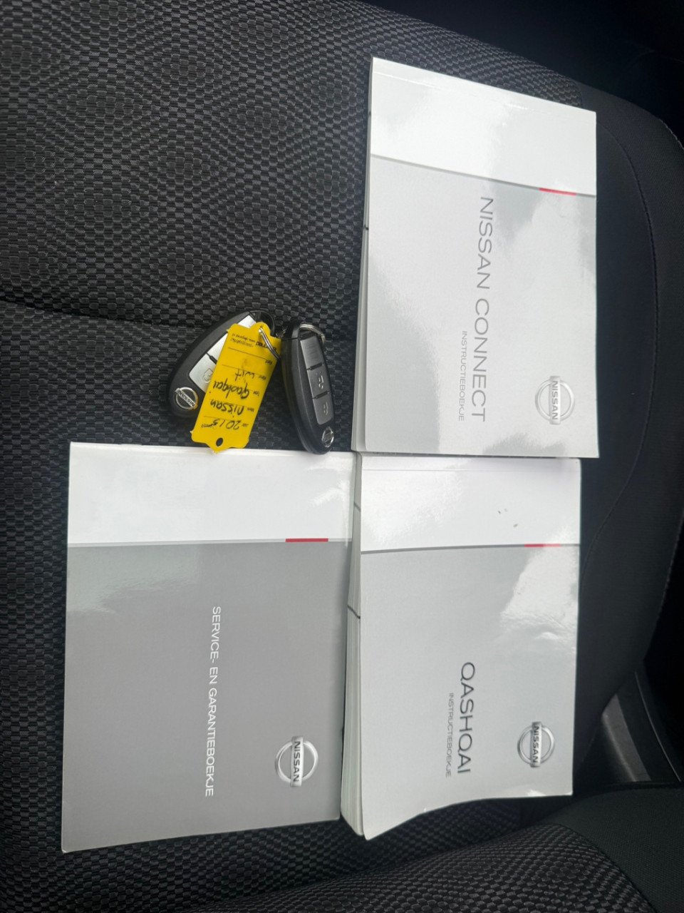 Nissan Qashqai 1.2 connect edition