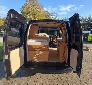 Als nieuwe Microcamper Volkswagen Caddy Maxi 2.0 TDi, Jaar APK en beurt