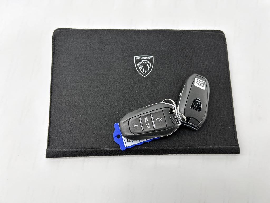 Peugeot 5008 1.2 hybrid 145 allure | rijklaar | 360 camera | adaptive cc |