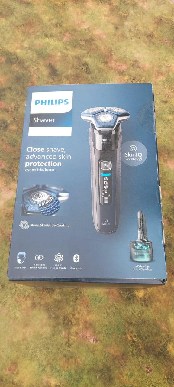 Philips 7000 series scheerapparaat - nieuw in doos -zeer lage prijs