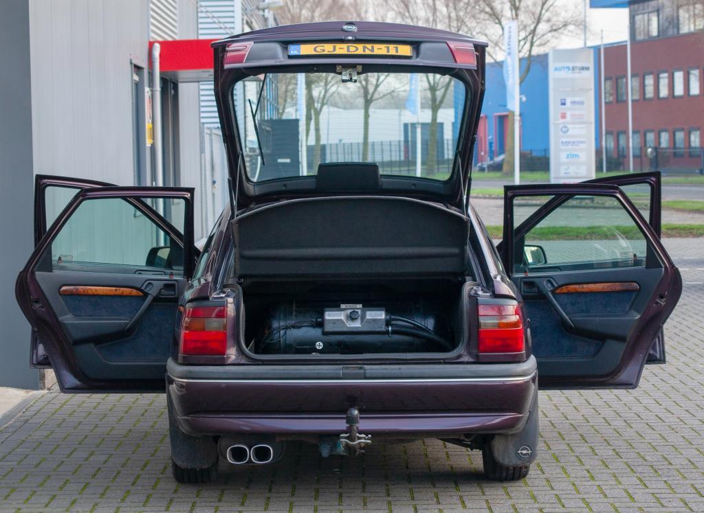 Opel Vectra 2.5 v6 cd