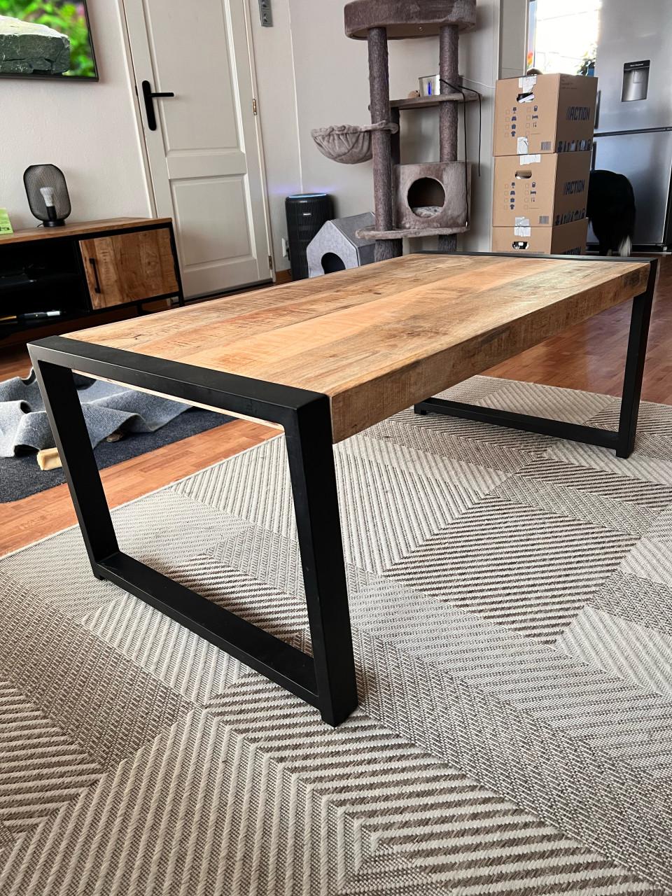 Mango houten industriële bartafel met stoelen + Mango houten salontafel