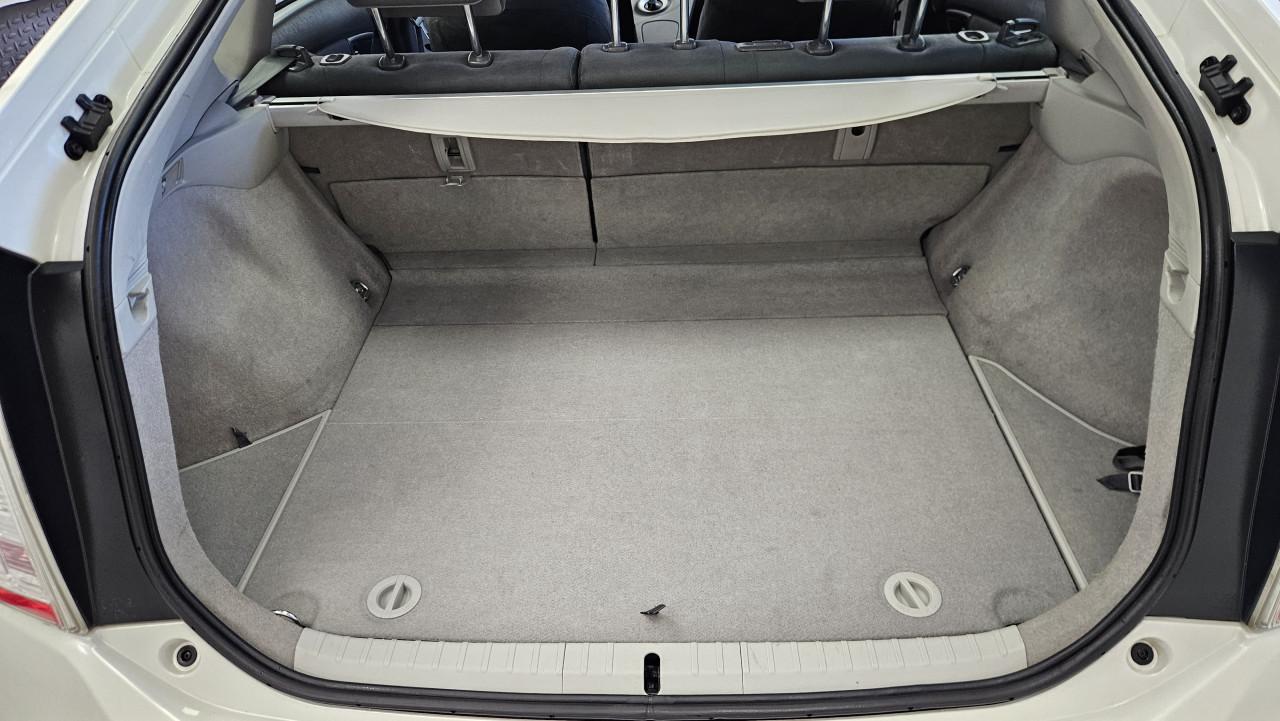 TOYOTA PRIUS 1.8 DYNAMIC HYBRIDE AUTOMAAT
